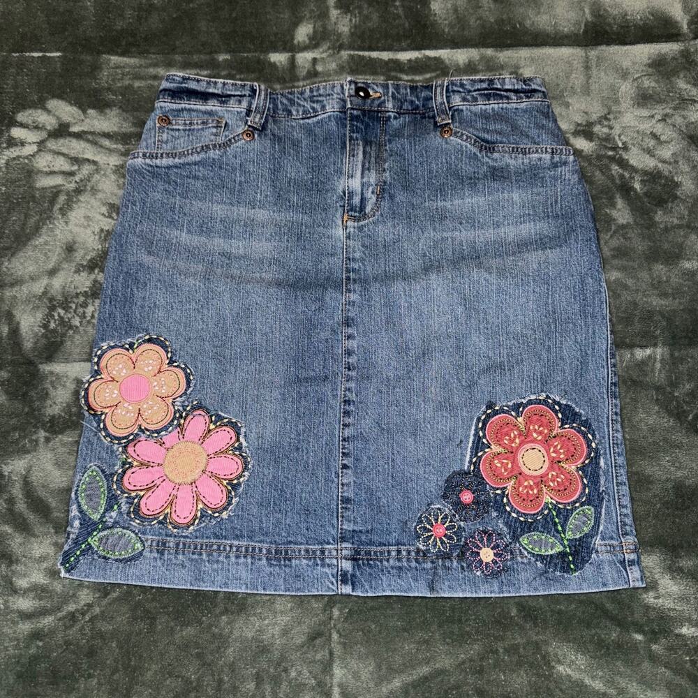 Izod Denim Skirt Women's 32W Blue Floral Embroidered Flowers Y2K 2000s